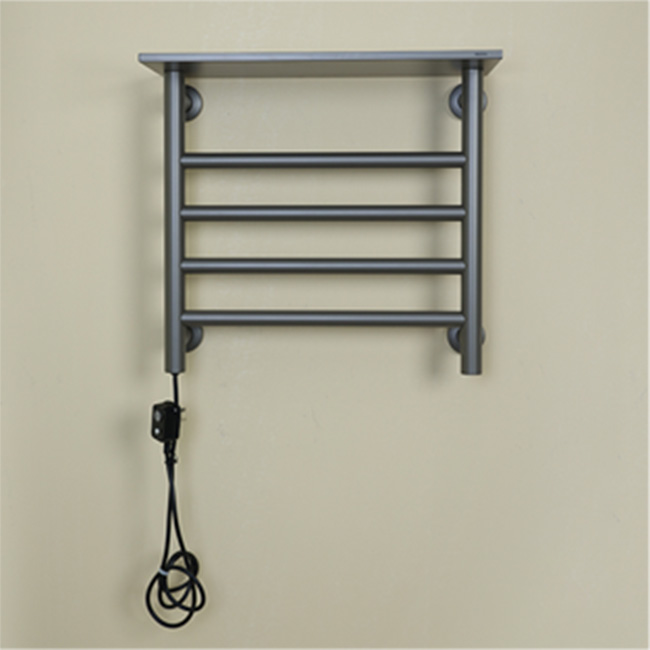 槍灰色、白色2種顏色可選。