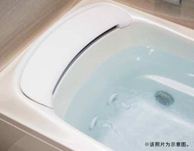 不規(guī)則的波浪形水流呈畫圓狀，以腰部為中心帶來舒適按摩般的體驗(yàn)。